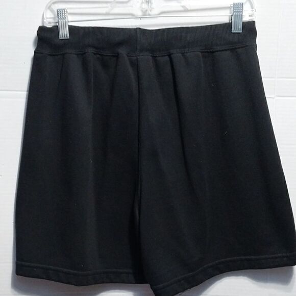 Fila Shorts..EUC..Size XL... - Picture 2 of 4